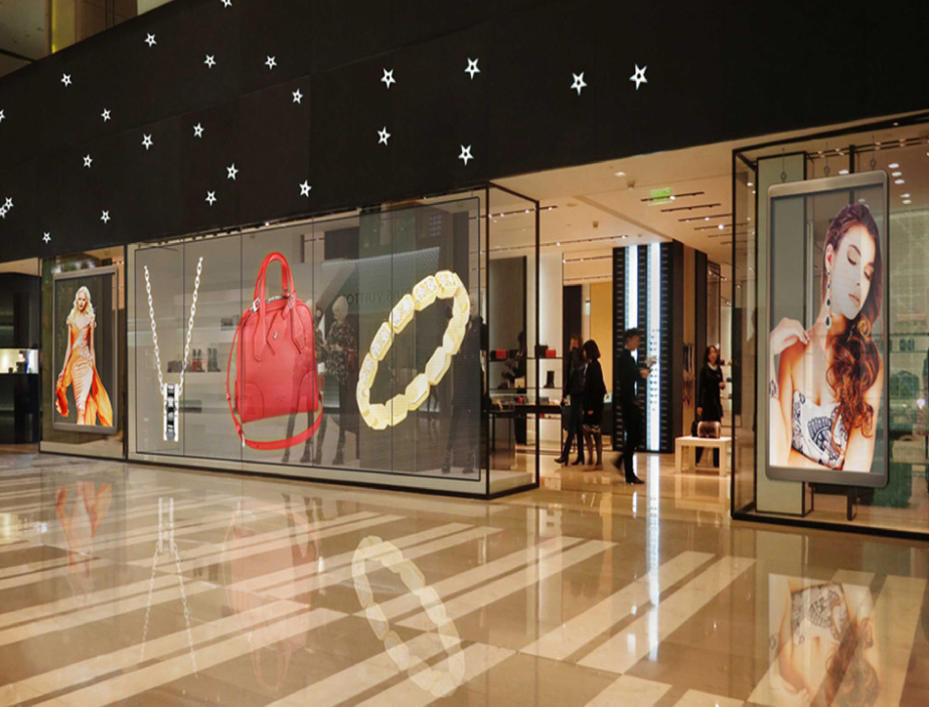 Hiled Transparent LED Display in Ra...